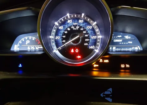 2017 Toyota Yaris Ia z USA, uszkodzony, nr VIN 3MYDLBYV8HY170128